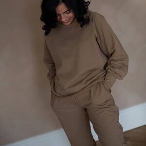 The simple folk the sweatshirt in walnut